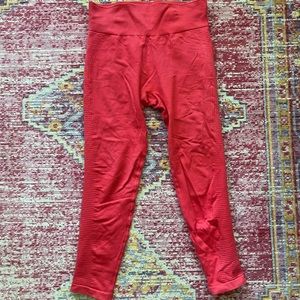 Aerie Coral Seamless Leggings. Size Small.